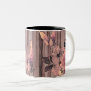 Rustic Wood Flowers and Butterflies Två-Tonad Mugg
