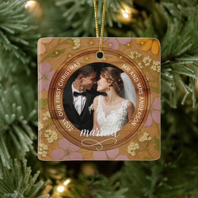 Rustic Wood Grain Floral  First Christmas married Julgransprydnad Keramik (Träd)