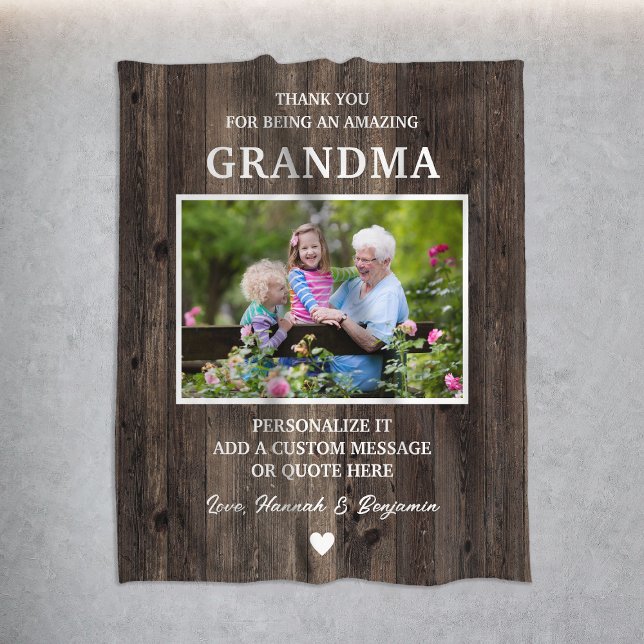 Rustic Wood Grandma Tack Personlig Fleecefilt (Rustic Wood Grandma Thank You Personalized Fleece Blanket
)