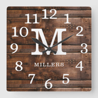 Rustic Wood Large Numbers Family Namn Monogram Fyrkantig Klocka