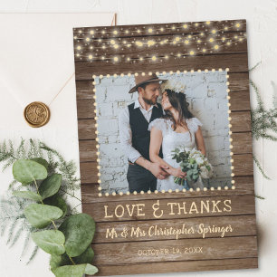 Rustic Wood och String Ljus Bröllop Tack Kort