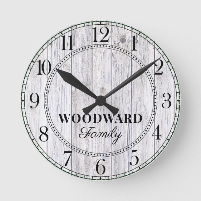 Rustic Wood Personlig Family Namn Rund Klocka (Framsida)
