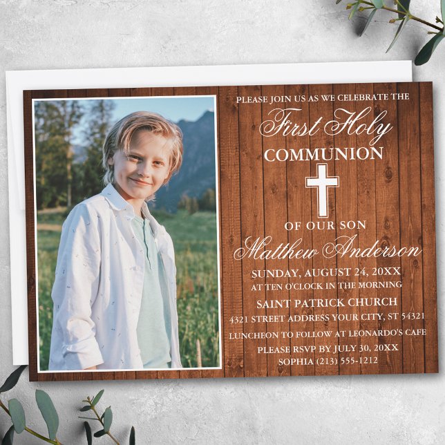Rustic Wood Photo First Heliga Communion Inbjudningar (Customize to change text size, text style or to add more text to back of card.)