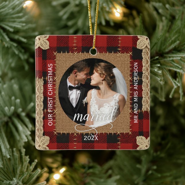 Rustic Wood Plank Plaid First Christmas Married  Julgransprydnad Keramik (Träd)