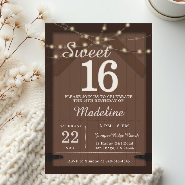 Rustic Wood String Lights Barn Door Chic Sweet 16 Inbjudningar (rustic sweet 16 birthday party invitation barn door wood string lights backyard outdoors cowboy west)