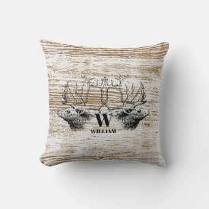 Rustic Wood Struktur Hjort Woodland Monogram Kudde
