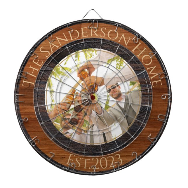 Rustic Wood Tone Family Namn Photo Dart Board Darttavla (Framsidan)