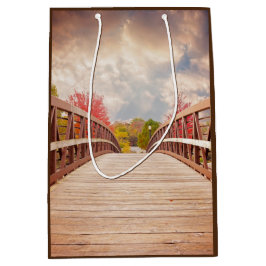 Rustic Wooden Bridge i Land