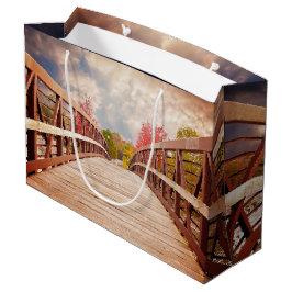Rustic Wooden Bridge i Land
