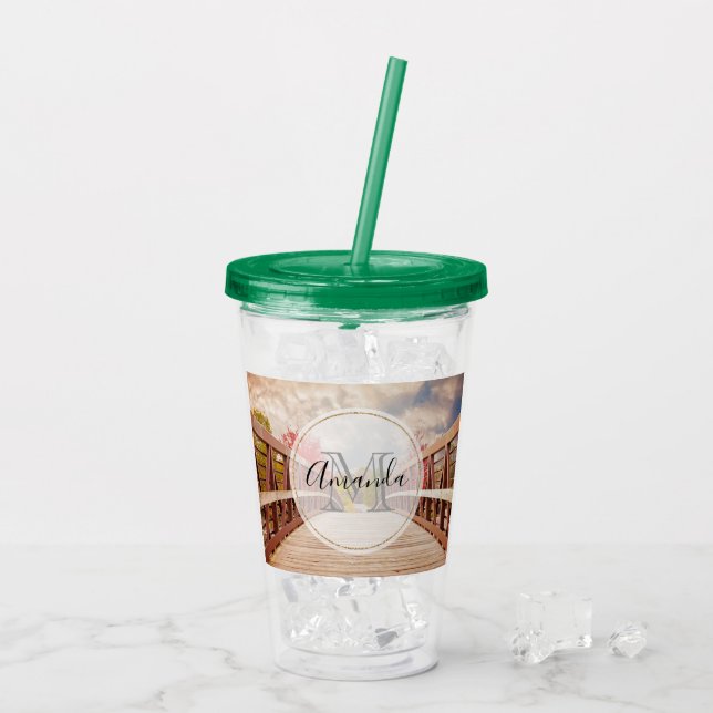 Rustic Wooden Bridge i Land Monogram Take Away Mugg (Baksida Ice)