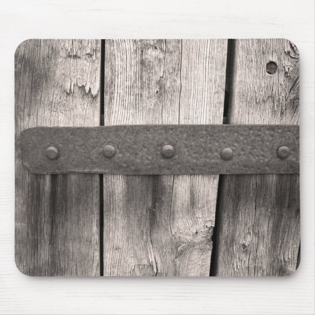 Rustic Wooden Door and Hinge Musmatta (Framsidan)