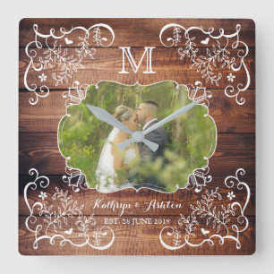 Rustic Woodland Bröllop Photo Wood Panel Monogram Fyrkantig Klocka