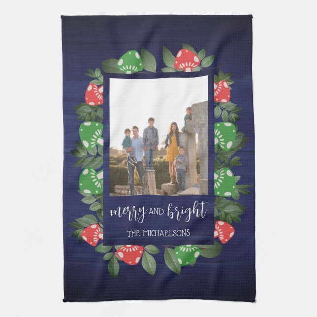 Rustic Woodland Whimsical Mushrooms Christmas Kökshandduk (Vertikal)