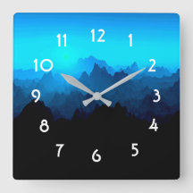 Rustig, blå, Jagged Mountains liggande