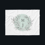 Rustig utandningsluft Monogrammed Blanket Fleecefilt<br><div class="desc">En söt hand- dragen ramar med ditt monogram på anpassadets filt. Du plockor bakgrunden till färg för en anpassningsbar.</div>
