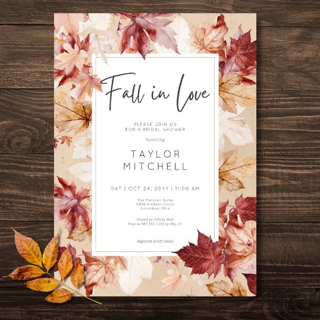 Rustik blodvallning i Kärlek, utandningsluft Tan M Inbjudningar (Rustic Fall In Love Fall Wreath Tan Bridal Shower Invitation)