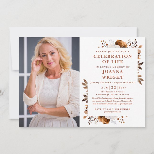 Rustik Blommigt Firande i livets begravda foto Inbjudningar (Framsida)