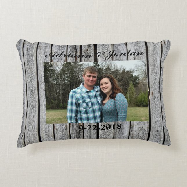 Rustik bröllopspresent anpassad efter foto prydnadskudde (Framsidan)
