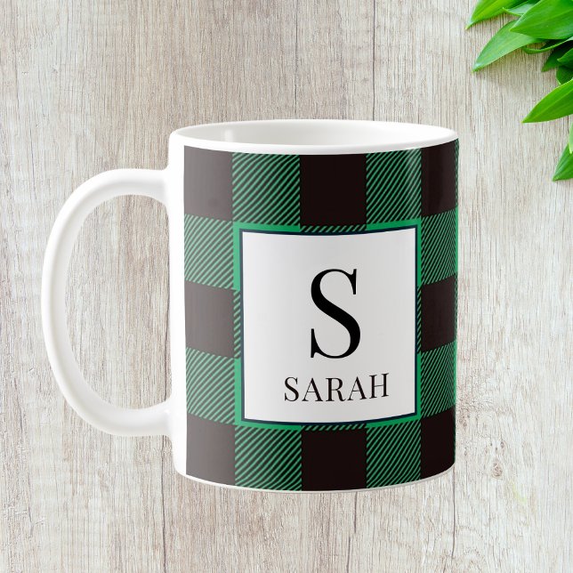 Rustik Buffalo Grön & Svart Rutig Monogram Namn Kaffemugg (Rustic Buffalo Green & Black Plaid Monogram Name Coffee Mug
)