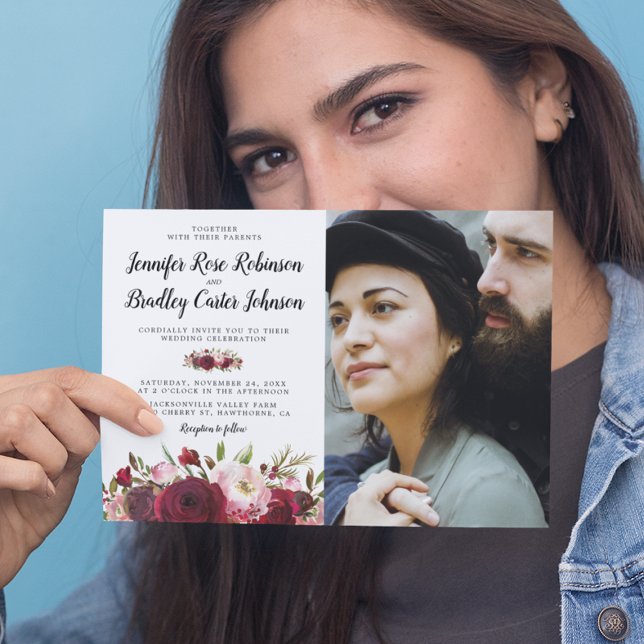 Rustik  Burgundy Flowers Photo Bröllop Inbjudningar (Skapare uppladdad)