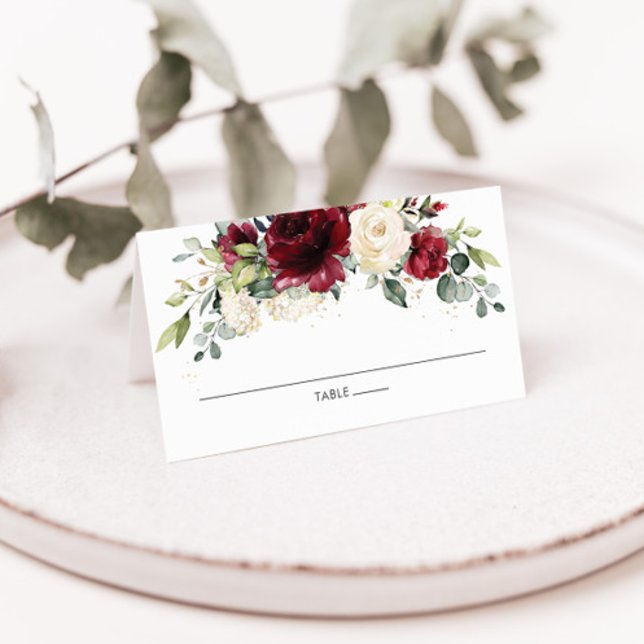 Rustik Burgundy Ivory Blommigt Bröllop Guest Namn Placeringskort (rustic burgundy maroon ivory white floral flowers wedding place cards tent folded guest name)