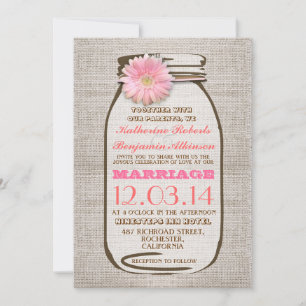 Rustik burlap mason burk rosa gerbera bröllop inbjudningar