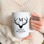 Rustik Dräktskjorta med Monogram och Hjort för Brö Två-Tonad Mugg<br><div class="desc">Fråga dina groomsmän med vår Rustika Monogram Hjort Bästa Man Groomsman Förslag Kaffe Mugg! Med en charmig hjorthorn design med ett personligt monogram är denna mugg det perfekta sättet att fråga din bästa man eller groomsmän att stå vid din sida på din bröllpsdag. Perfekt för morgonkaffe eller te, denna mugg...</div>