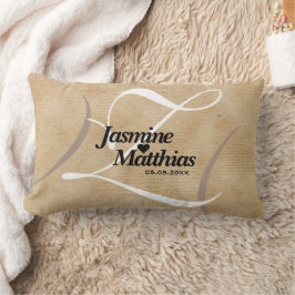 Rustik Elegant Vintage Monogram Burlap Bröllop Lumbarkudde
