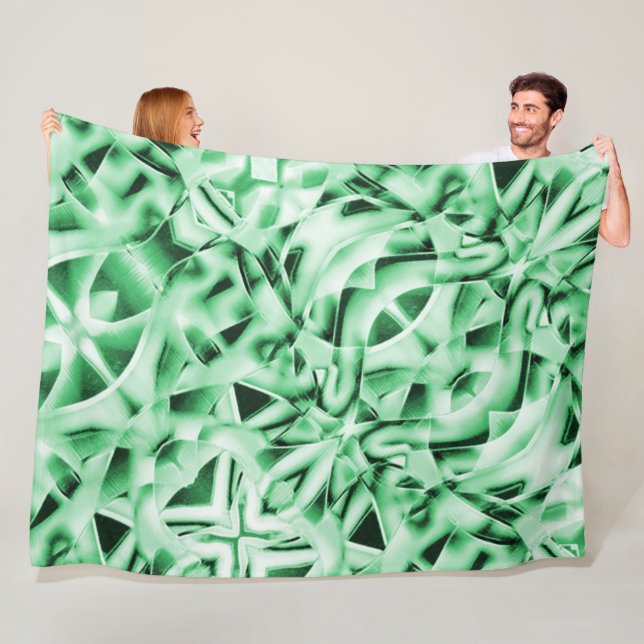 Rustik eller inte, sammanflätad konstig med vit gr fleecefilt (På plats)