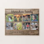 Rustik familjefollagring med monogrammet 8 foton pussel<br><div class="desc">Fotokollage av 8 bilder med monogrammad pussel. Du kan anpassa den och lägga till de vackraste fotona och namn och texten. Underbar roligt!</div>