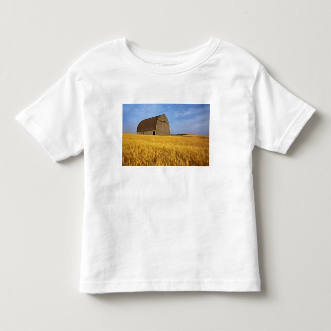 Rustik gammal lada i mogen veteåker på 2 t-shirt (Framsida)