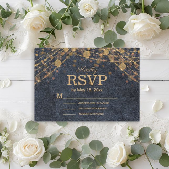 Rustik Glam Navyblå Guld Bröllop OSA Kort (Rustic glam navy blue gold string lights wedding RSVP card)
