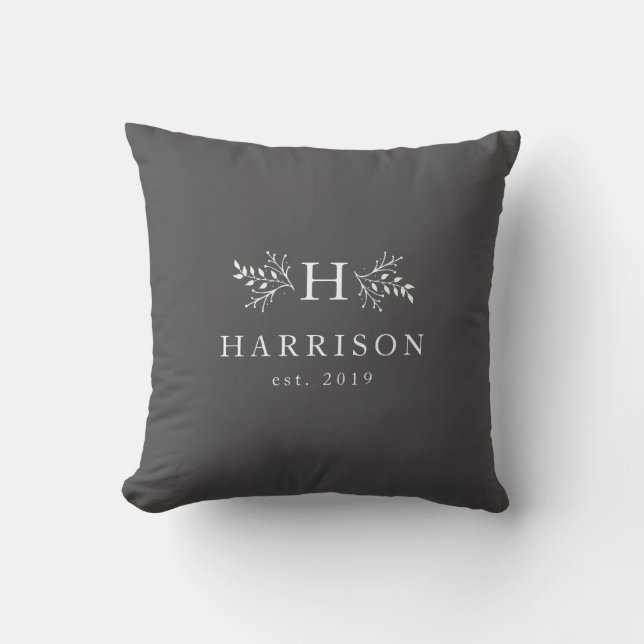 Rustik helgdag monogram grått nylydd personlig kudde (Framsida)