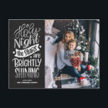 Rustik kalkbräde O Heliga Night Lyrics jul Helg Vykort<br><div class="desc">O Heliga Natten är Stjärnorna ljusa. Skicka semesterhälsningar och önskemål till familj och vänner med detta roliga julkort. Den har ett ritskript med rustik krita med en faux chalkboard-bakgrund. Anpassa genom att lägga till foton, namn, meddelanden och adress. Det här fotovykortet i julas sång är perfekt för den här julhelgen....</div>