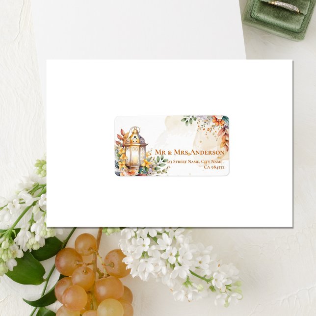 Rustik Lantern Gult Blommigt Fall Wedding Adress Adressetikett (Cute Lantern Yellow Floral Fall Wedding Address Label)
