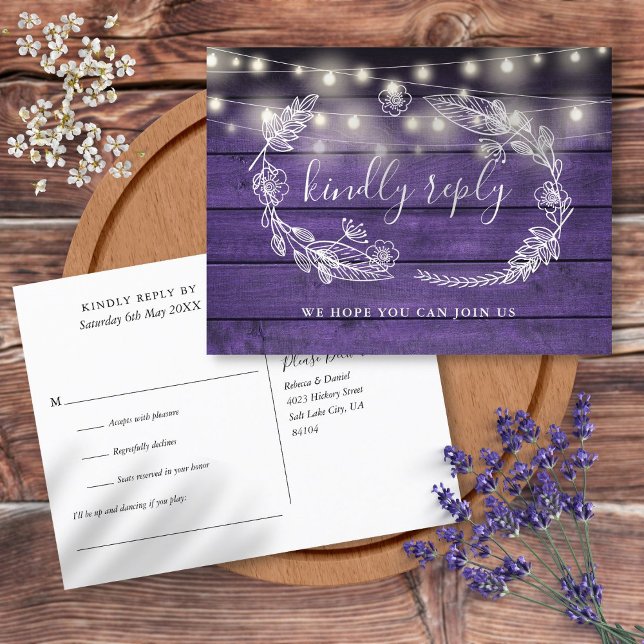 Rustik lila trä blommig sångförfrågan RSVP-kort Inbjudan Vykort (Rustic Purple Wood Floral Song Request RSVP Card)
