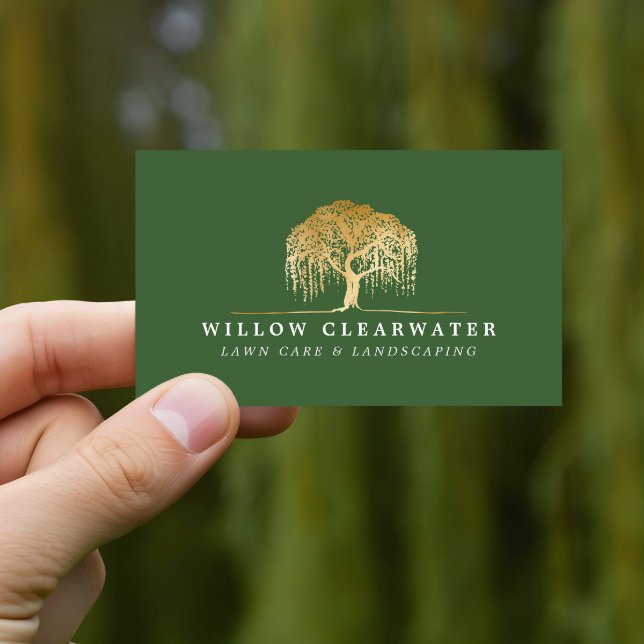 Rustik Modern Grön & Guld Pilträd Landskapsarkitek Visitkort (Rustic Modern Green & Gold Willow Tree Landscaping Business Card)