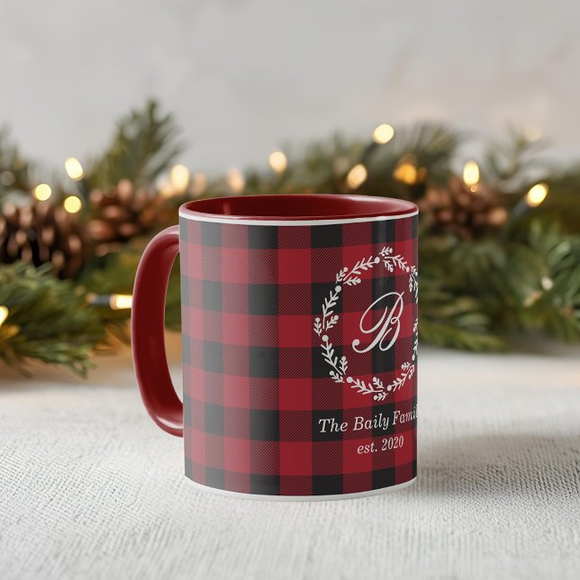 Rustik röd Buffalo-rutig julkransmonogram Mugg (Skapare uppladdad)
