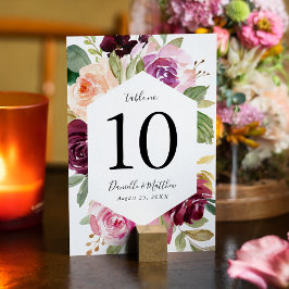 Rustik rosa burgunder och lila blomsterbröllop bordsnummer