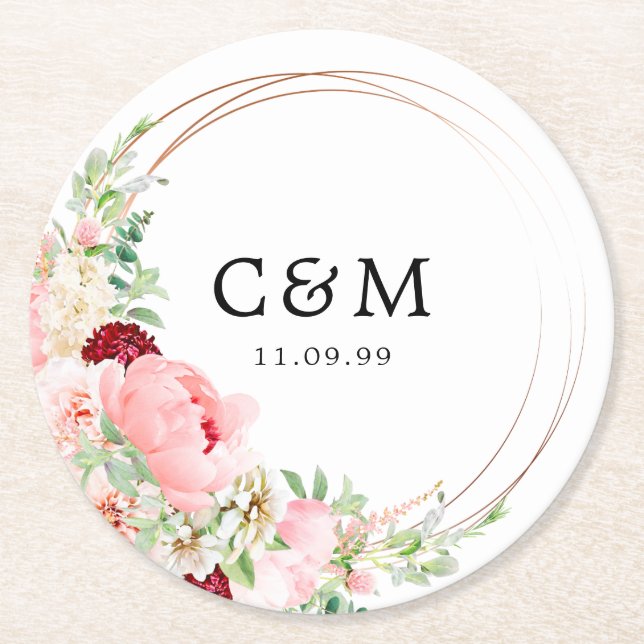 Rustik Rosa Vit Blommig Bröllopsmonogram och Datum Underlägg Papper Rund (Framsidan)