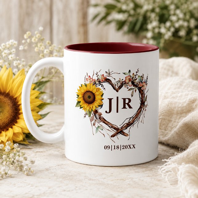 Rustik Solros Hjärtmonogram Bröllop Två-Tonad Mugg (Rustic Sunflower Monogram Mug)
