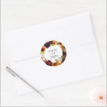 Rustik Solros Ro Burgundy Fallutandning Bröllop Runt Klistermärke<br><div class="desc">Ro Peony Burgundy Red Lila Blommigt Watercolor Watercolor Watercolor Wandeumn Fall Landsbyggsbröllop i Modern Rustic Sunsun Peony Burgundy Red</div>