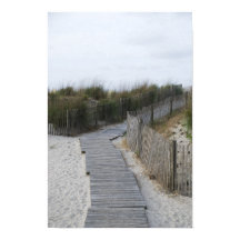 Rustik strandpromenad till stranden