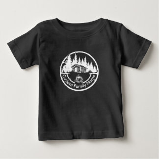 Rustik stuga cabin lada | Anpassat familjenamn T Shirt