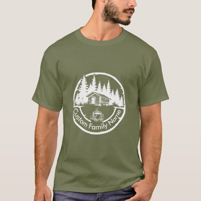 Rustik stuga cabin lada | Anpassat familjenamn T Shirt (Framsida)