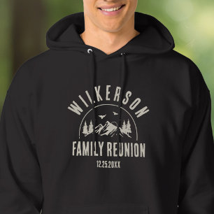 Rustik stuga för familjeåterträff i träskogen Retr Hoodie