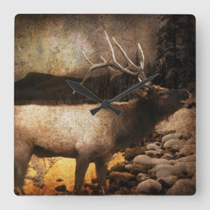 Rustik stuvstuga, skogsälk i bergsområden fyrkantig klocka