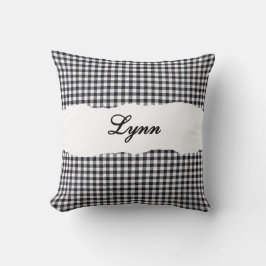 Rustik svart gingham med personligt namn kudde