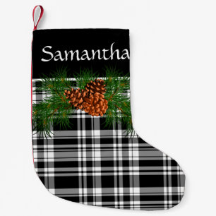Rustik svartvit plaid med gräs cone liten julstrumpa