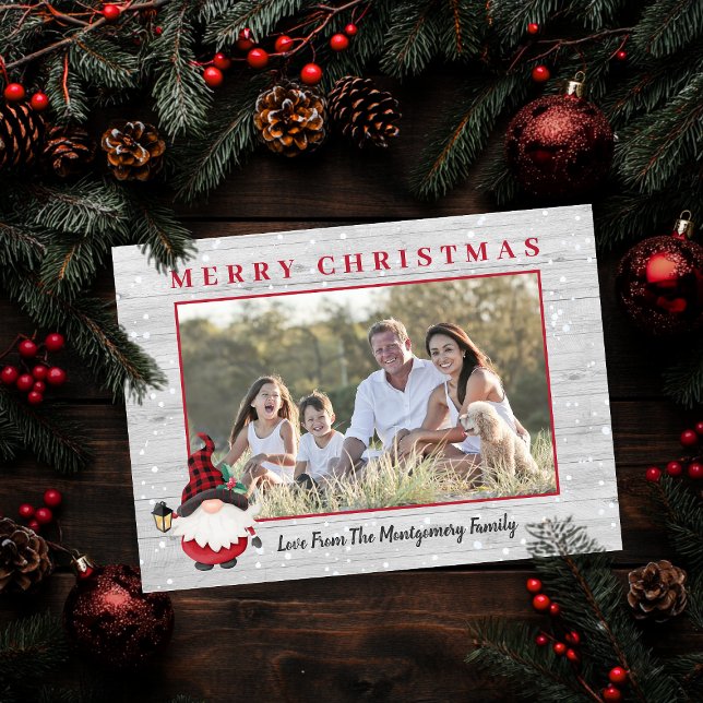Rustik Tomte i Trädfällare Anpassad Foto Jul Julkort (Rustic Lumberjack Gnome Custom Photo Christmas Holiday Card)
